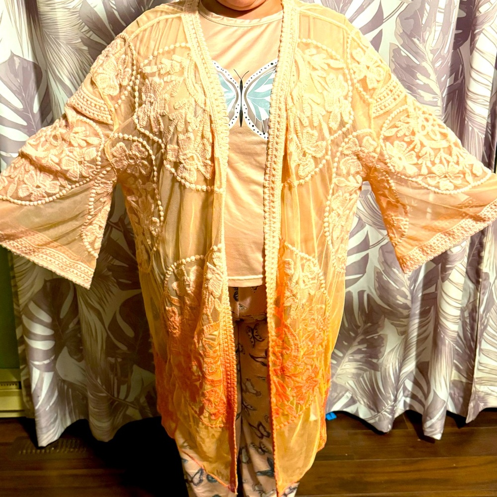 Umgee 1X peach, ombre, embroidered duster with kimono style sleeves